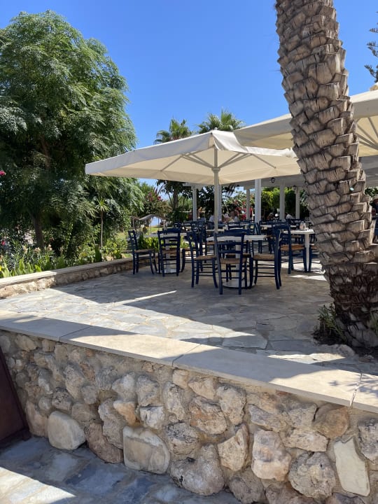 Gastro Crystal Springs Beach Hotel