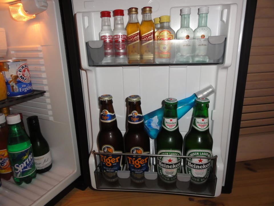 Minibar Jacuzzi Beach Villa Kuredu Kuredu Island Resort & Spa