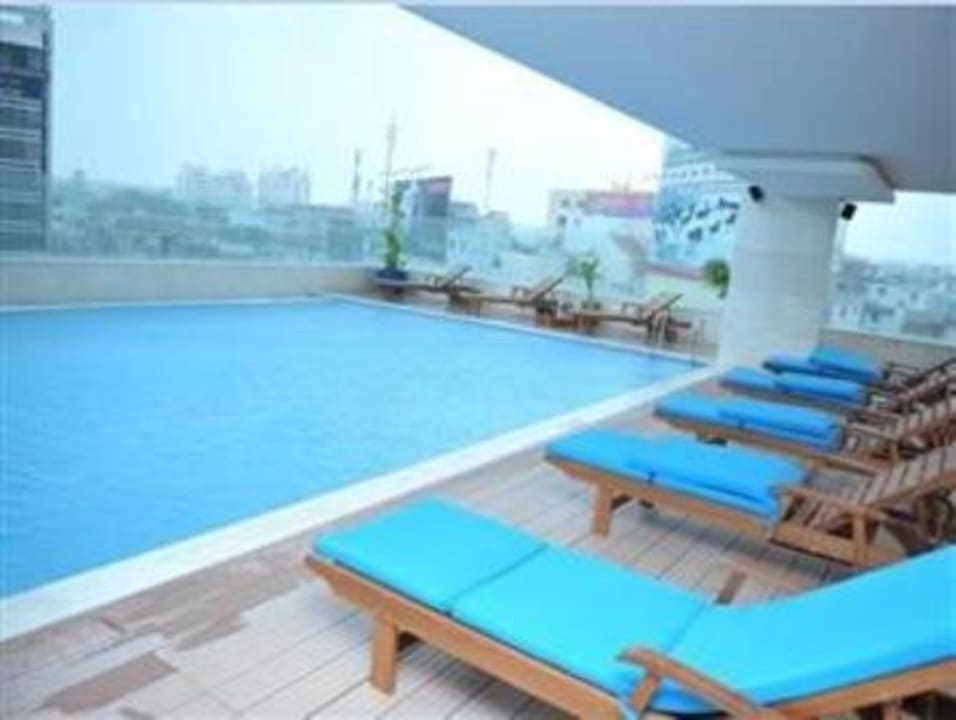 Swimming pool Hotel Vissai Saigon