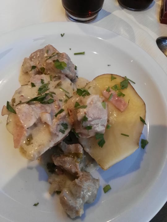 Restaurant Paralos The Maxine