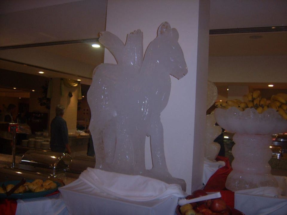 Dekoration im Hauptrestaurant Lara Barut Collection