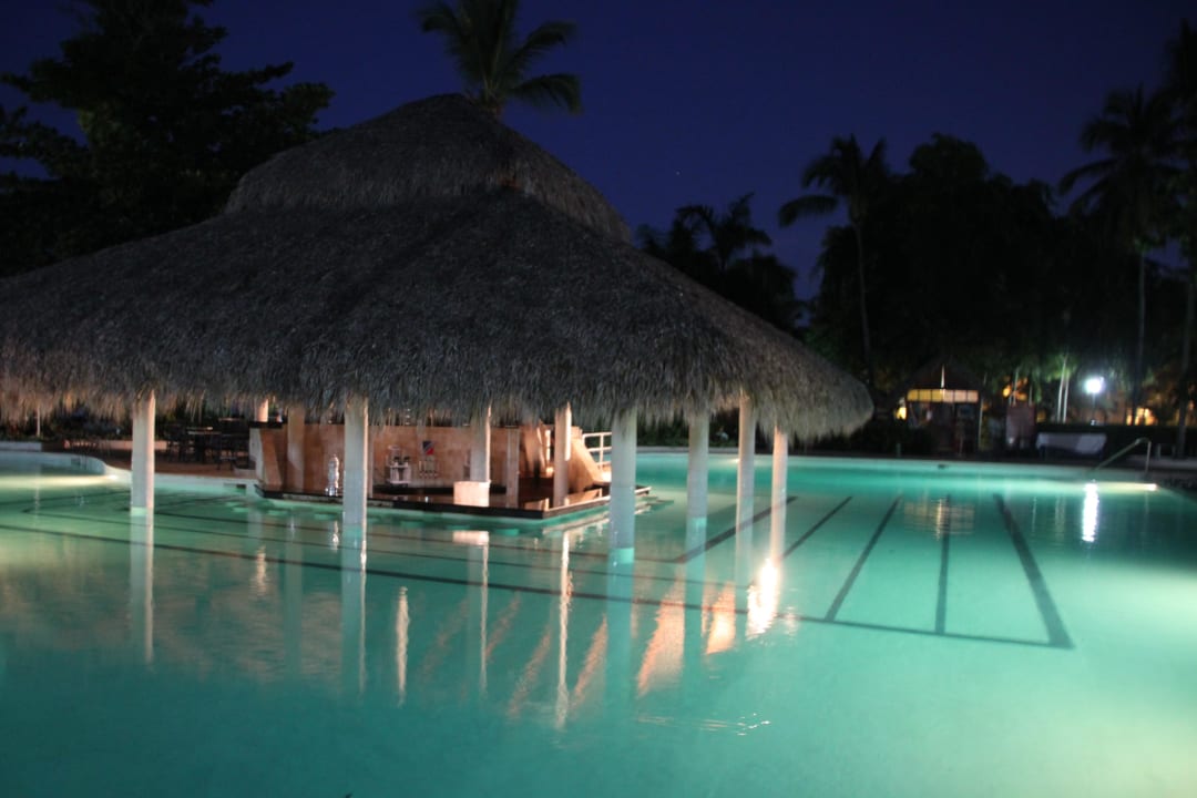 By night Grand Palladium Select Bávaro Resort & Spa