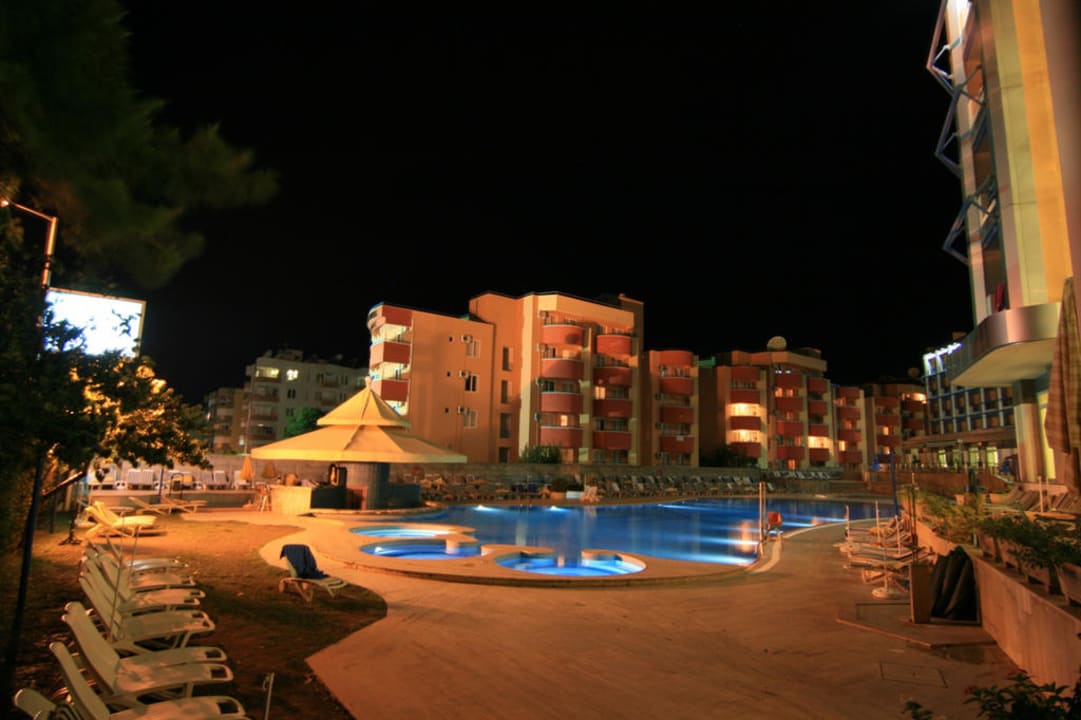 Poolanlage Grand Kaptan