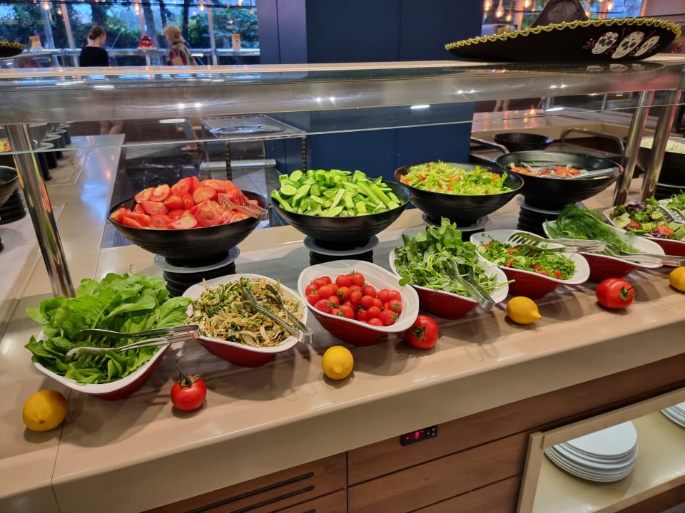 Gastro Saturn Palace Resort Hotel