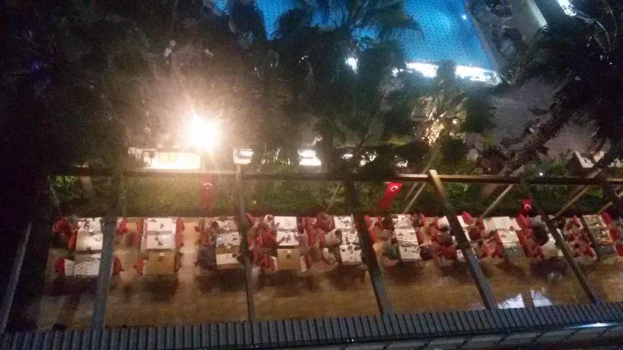 Terrasse Port Side Resort Hotel