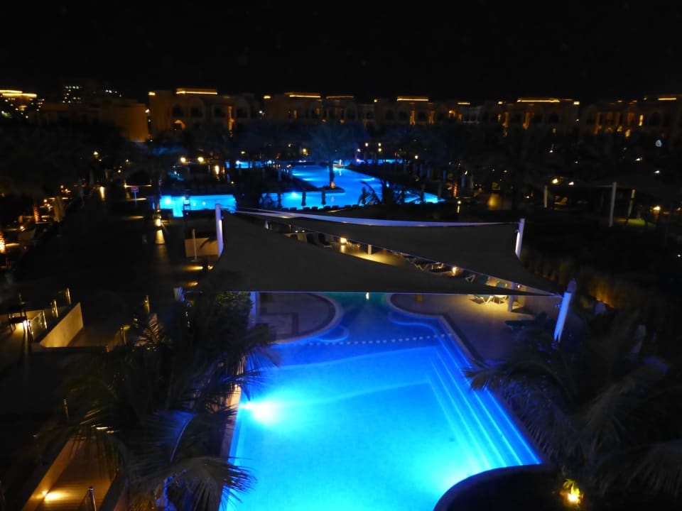 Pool DoubleTree by Hilton Resort & Spa Marjan Island