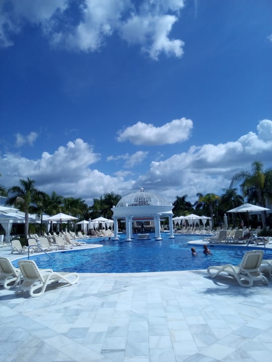 Pool Bahia Principe Luxury Bouganville