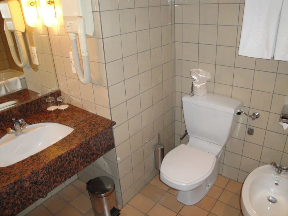 Badzimmer Holiday Inn Cairo Maadi, an IHG Hotel