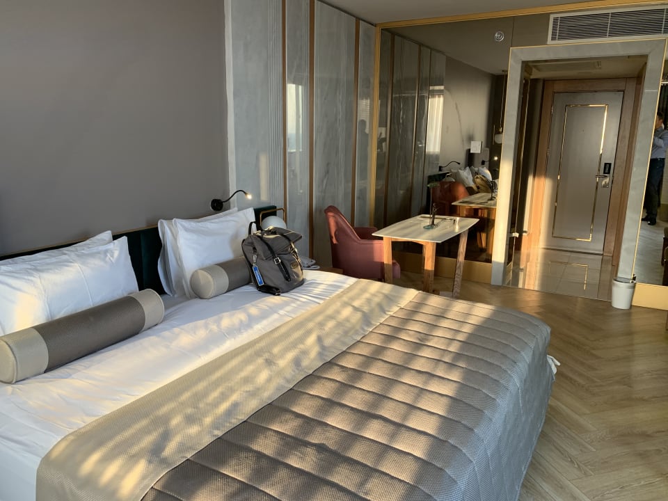 Zimmer Sherwood Exclusive Lara