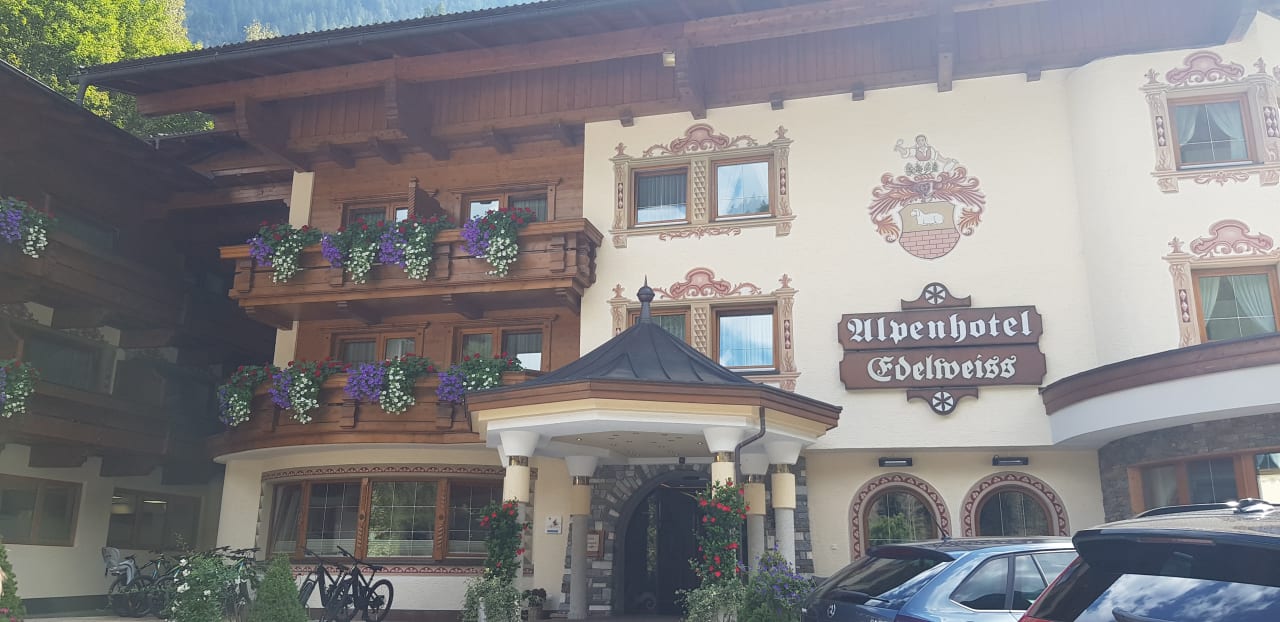 Außenansicht Vitalhotel Edelweiss