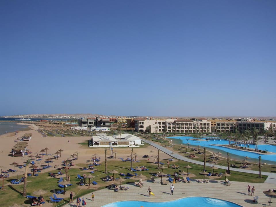 Widok ze zjeżdzalni JAZ Aquamarine Resort