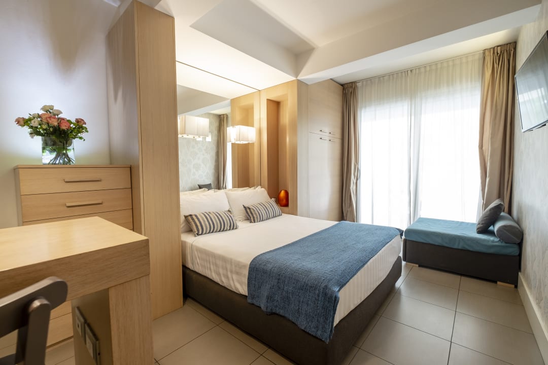 Zimmer Hotel Le Rose Suite