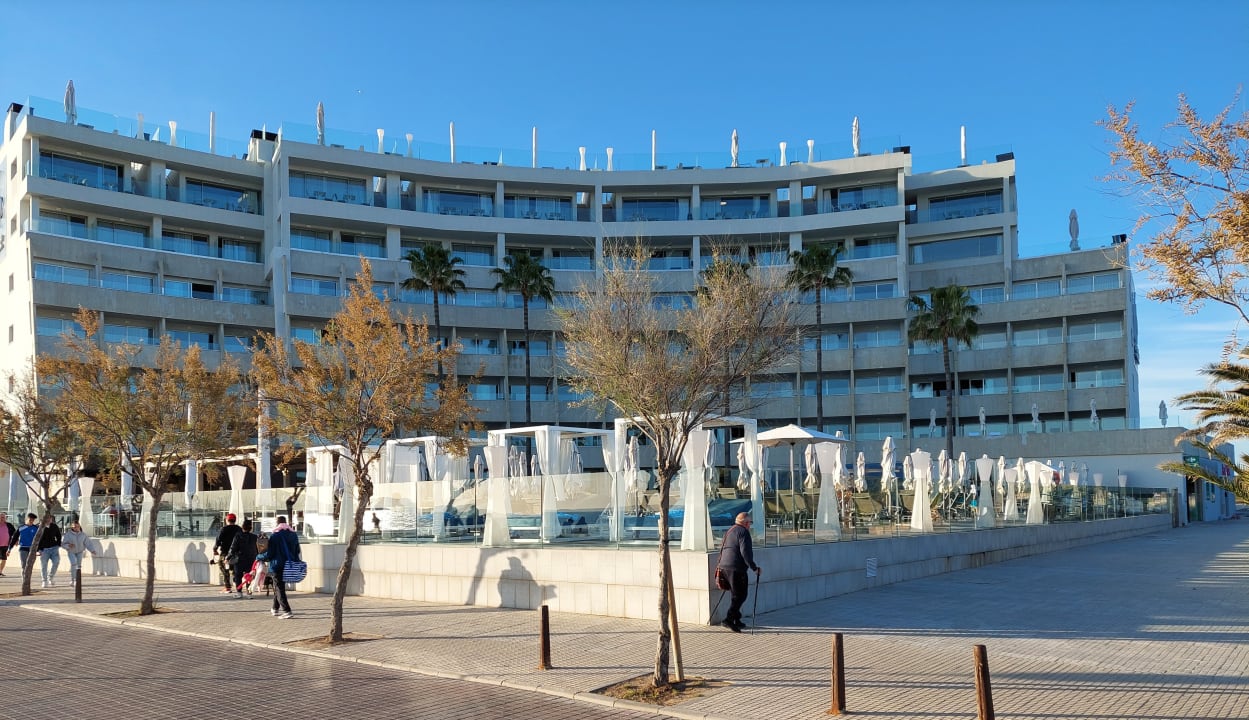 Außenansicht Aparthotel Fontanellas Playa