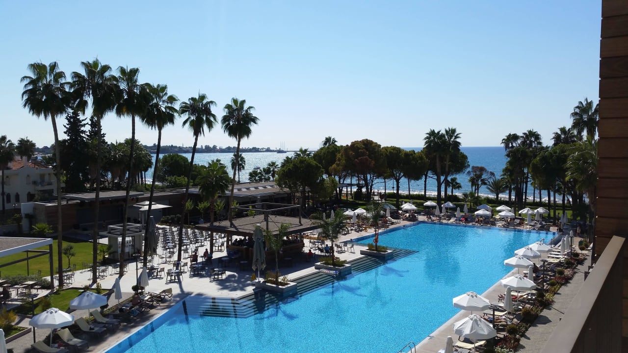 Ausblick Zimmer - Pool Acanthus Cennet Barut Collection
