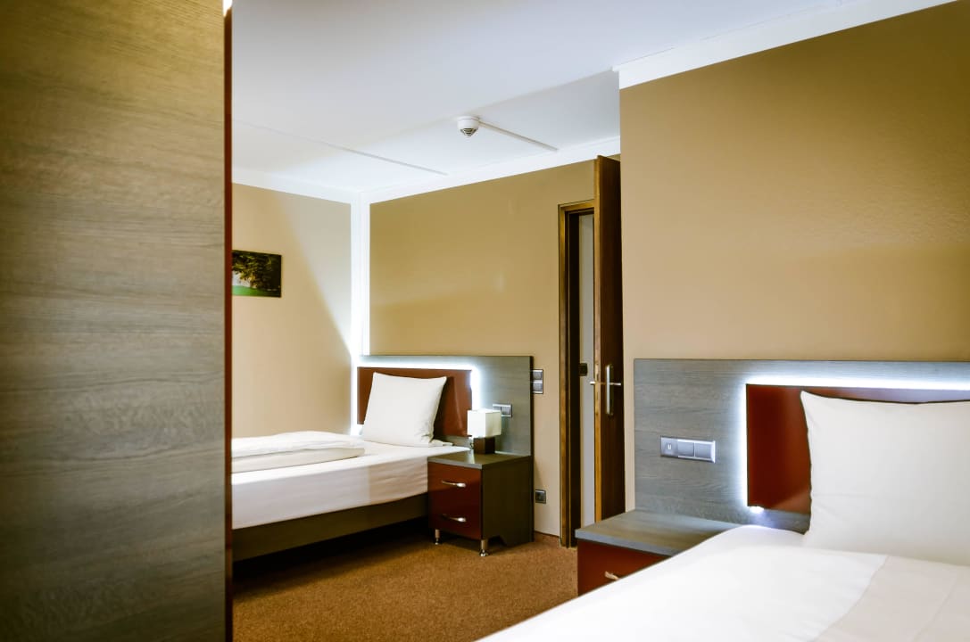 Doppelzimmer mit getrennten Betten Waldhotel Sindelfingen am Eichholz