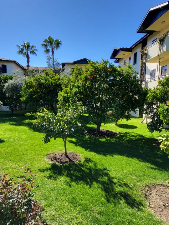 Gartenanlage Melas Resort Hotel