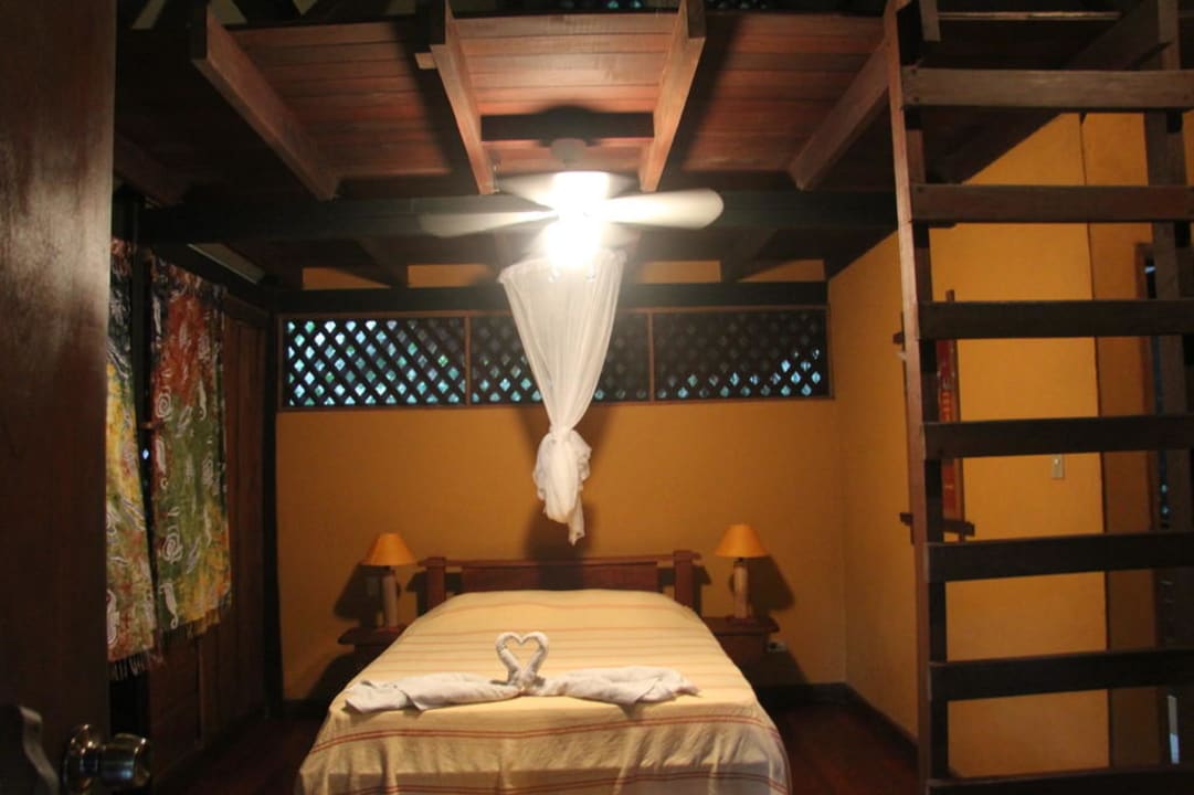 Dunkle Zimmer Hotel Azania Bungalows