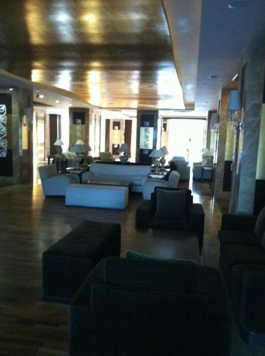 Sehr schicke und gemütliche Lobby Hotel Terrace Beach Resort