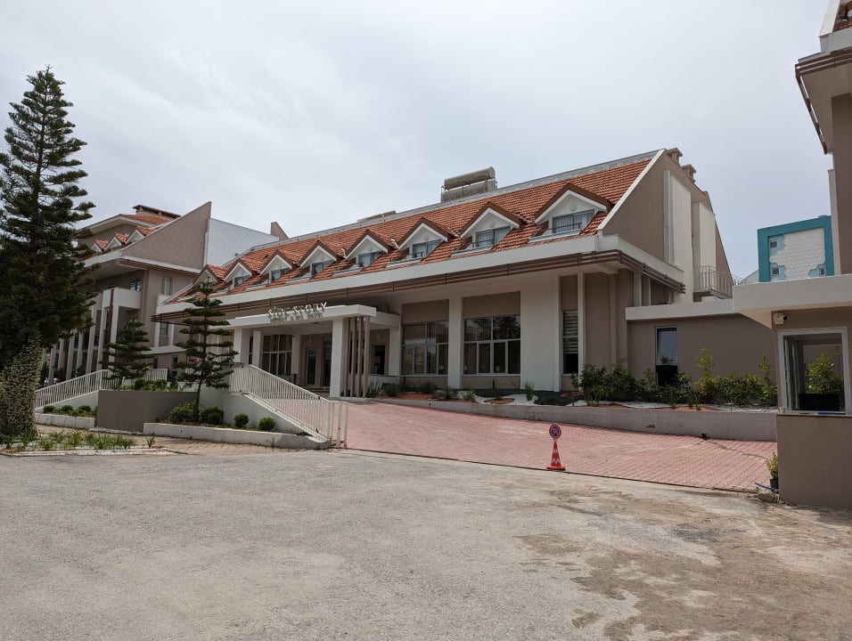 Außenansicht Side Story Resort & Spa