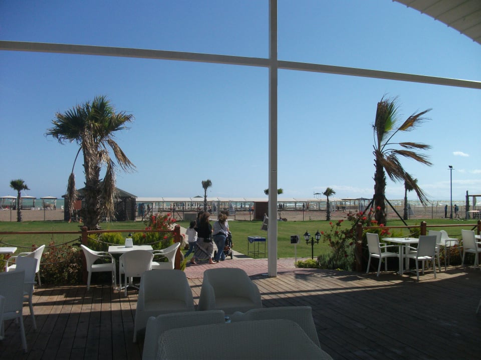 Strand Wyndham Garden Lara