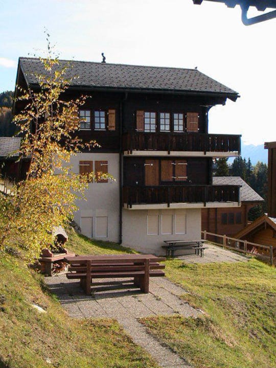 Aussen im Sommer Ferienhaus Aletschji