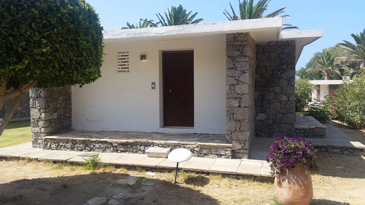 Bungalow Eingang Civitel Creta Beach