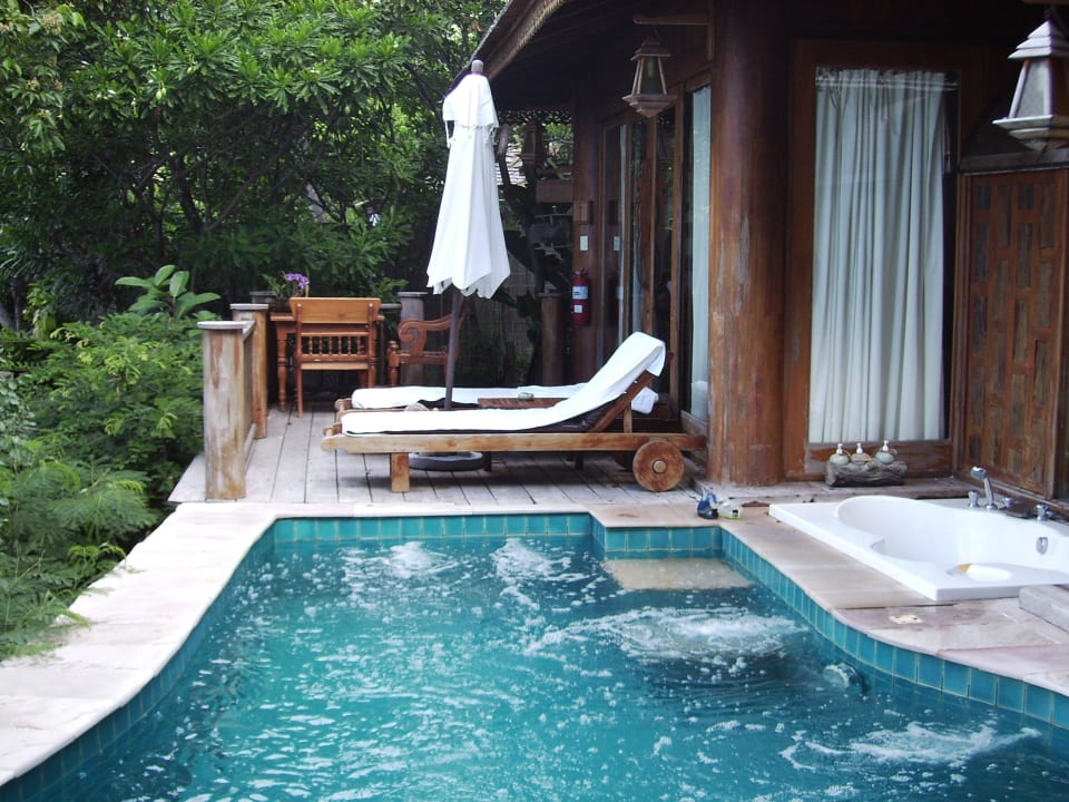 Pool & Badewanne Santhiya Koh Phangan Resort & Spa