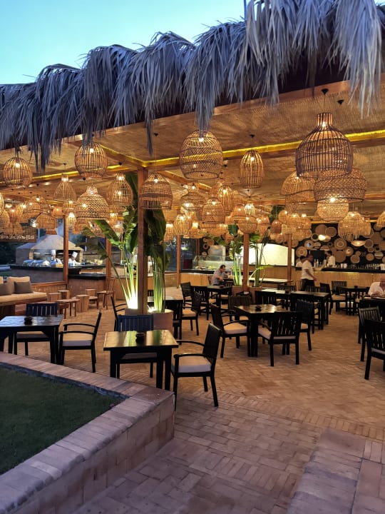 Gastro Fort Arabesque Resort, Spa & Villas