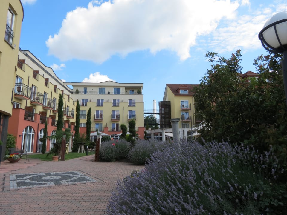 Hauptgebäudekomplex Hotel Villa Toskana