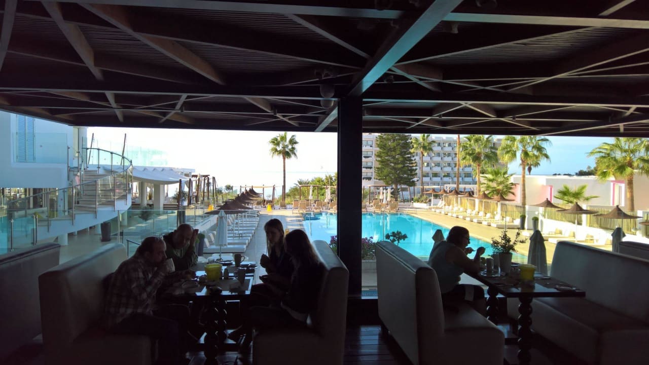 Beim Frühstück Napa Mermaid Hotel & Suites