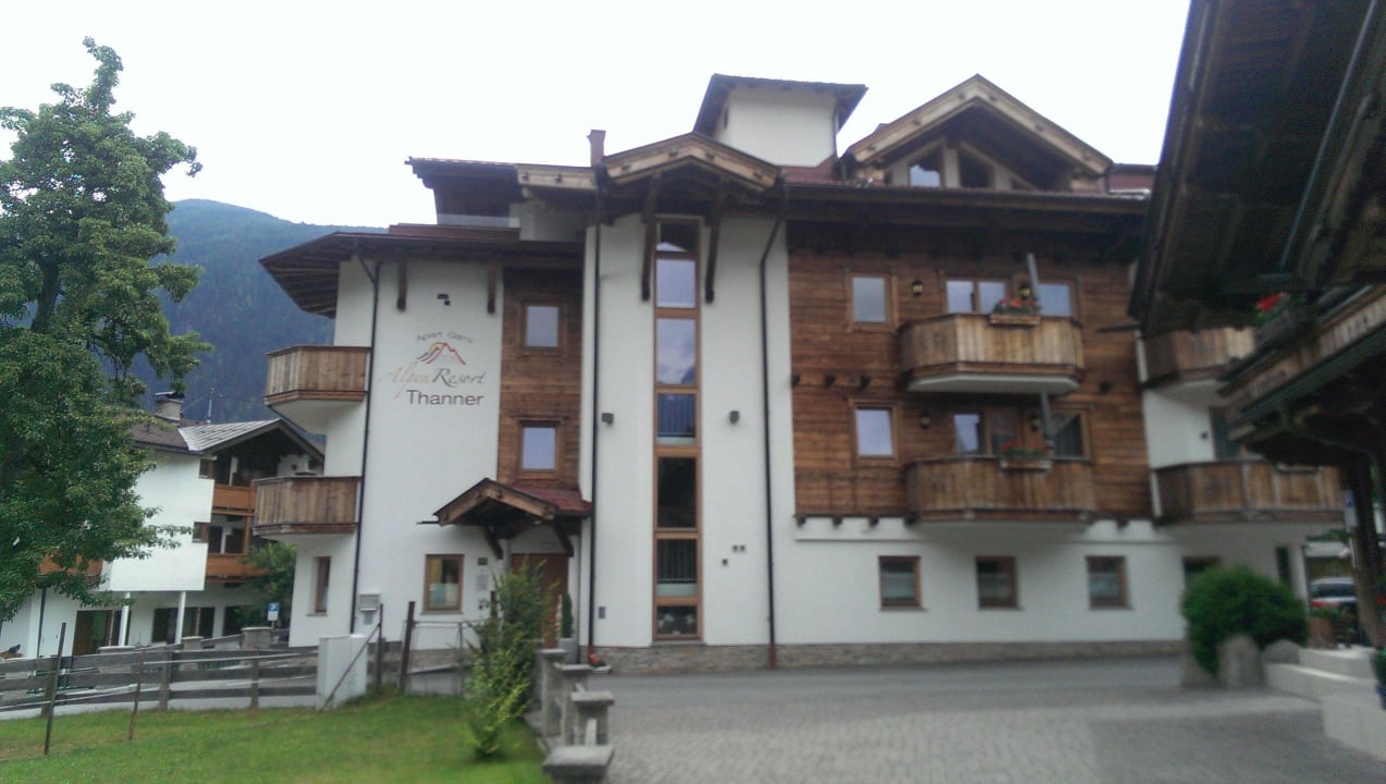 Hotel von außen Alpenresort Thanner