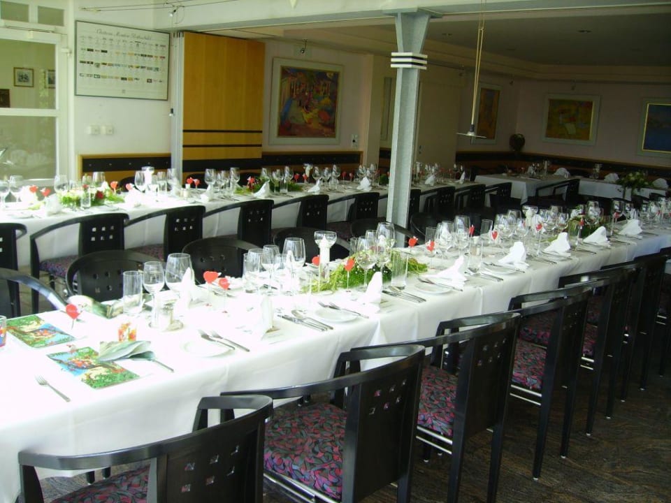 Restaurant mit Hochzeitstafel Gasthof Frohberg