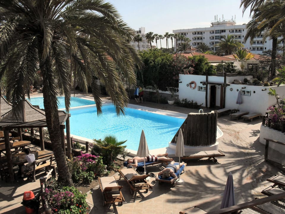 Poolanlage HL Miraflor Suites Hotel