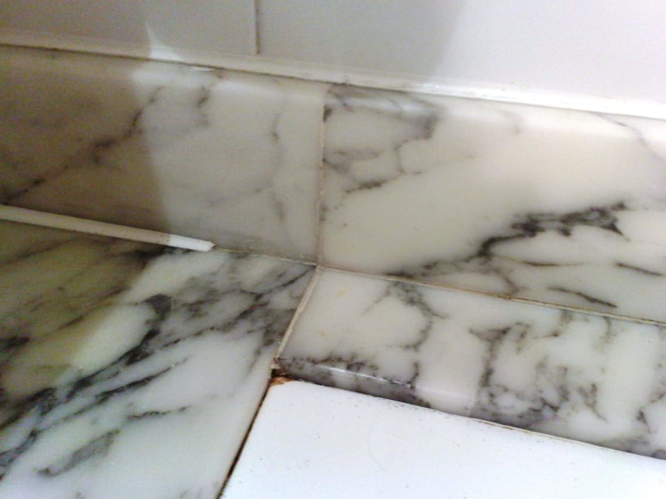 Fehlende Silikonfuge  (Badezimmer) Hipotels La Geria