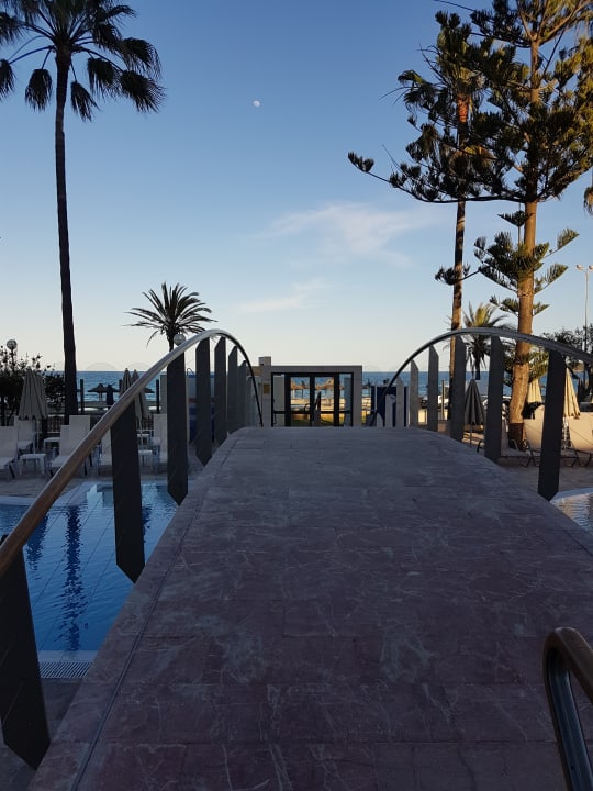 Pool CM Playa del Moro