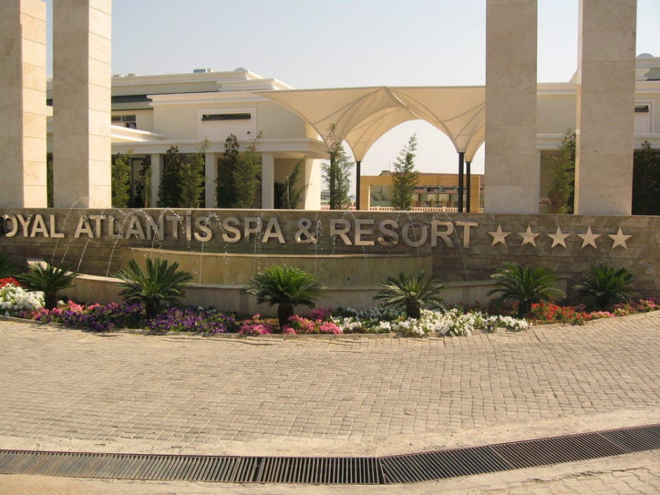 Eingang Royal Atlantis Spa & Resort