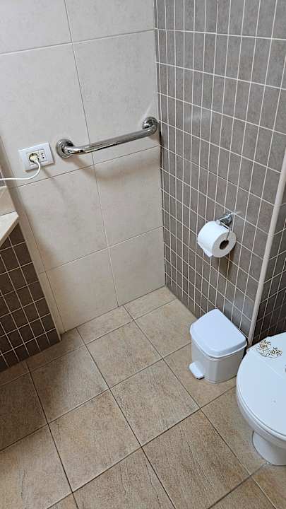 Zimmer Skyview Hotel