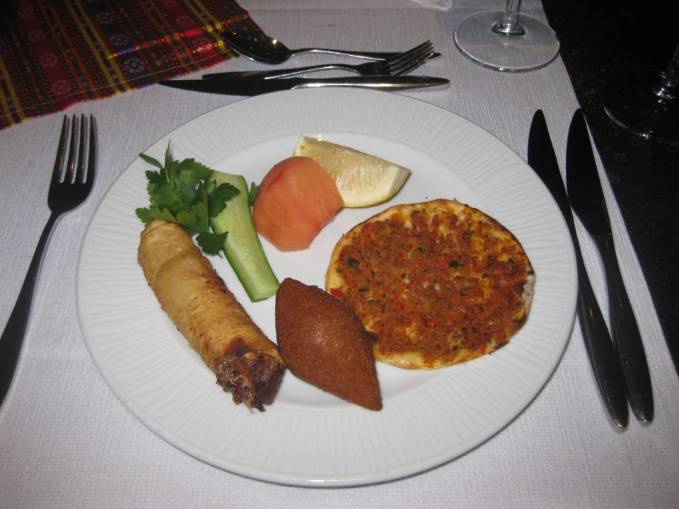 Vorspeise im Sofra    köstlich TUI MAGIC LIFE Jacaranda