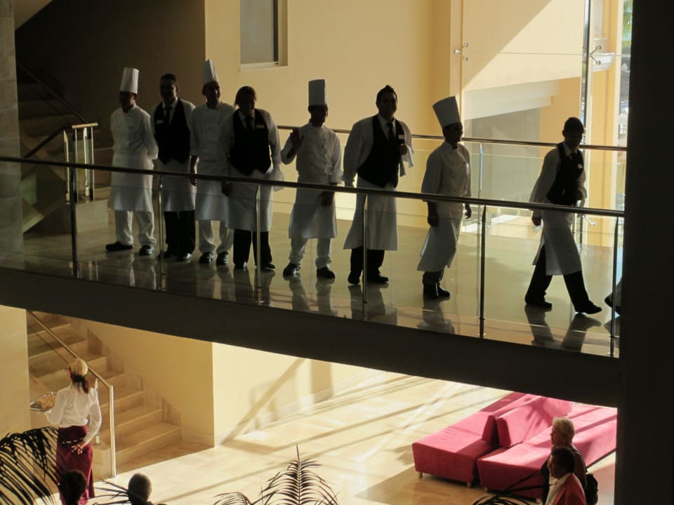 ... alle Männer & Frauen antreten zum Vorstellen ... Hipotels Playa la Barrosa