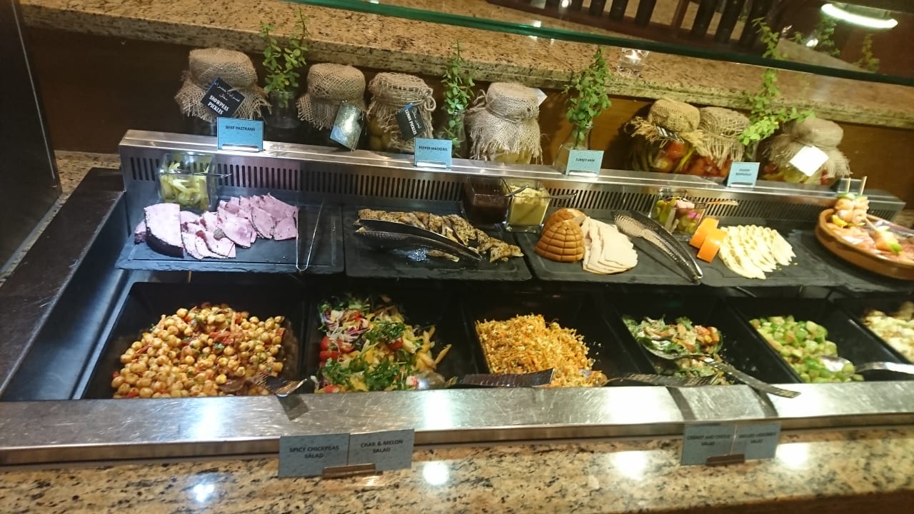 Gastro The Cove Rotana Resort