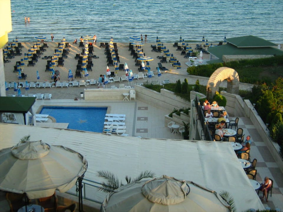 Widok z pokoju Hotel Bilyana Beach