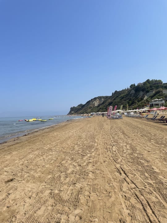 Strand Athina Agios Stefanos
