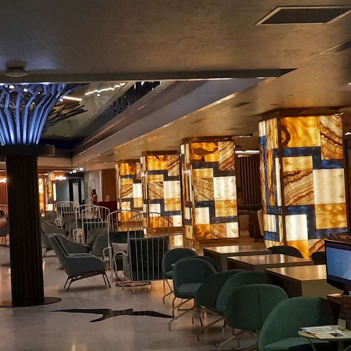 Lobby Royal Wings Hotel