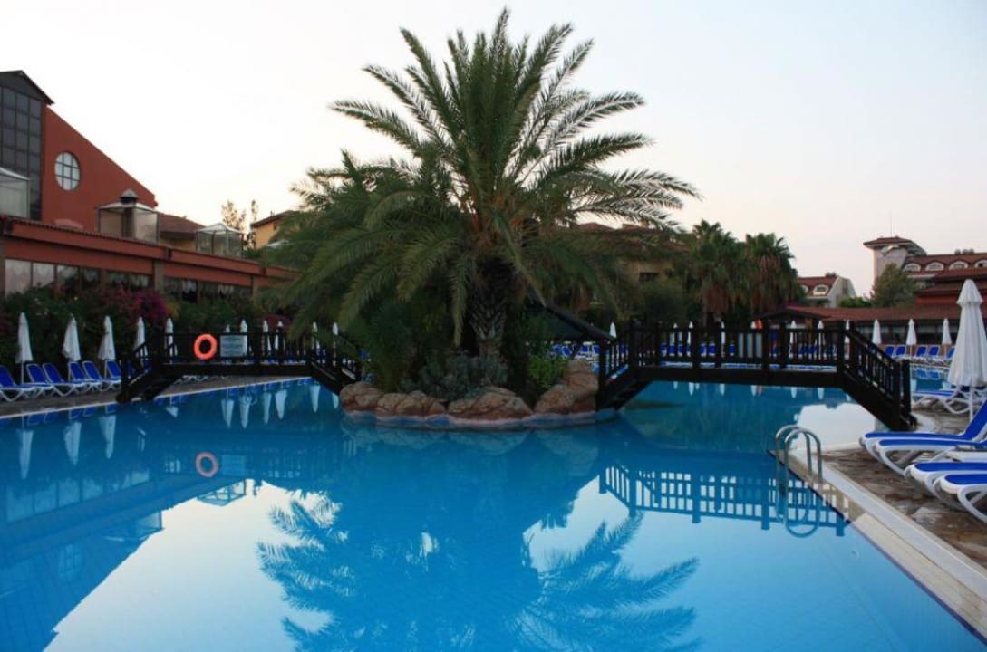 Basen3 Alba Resort Hotel