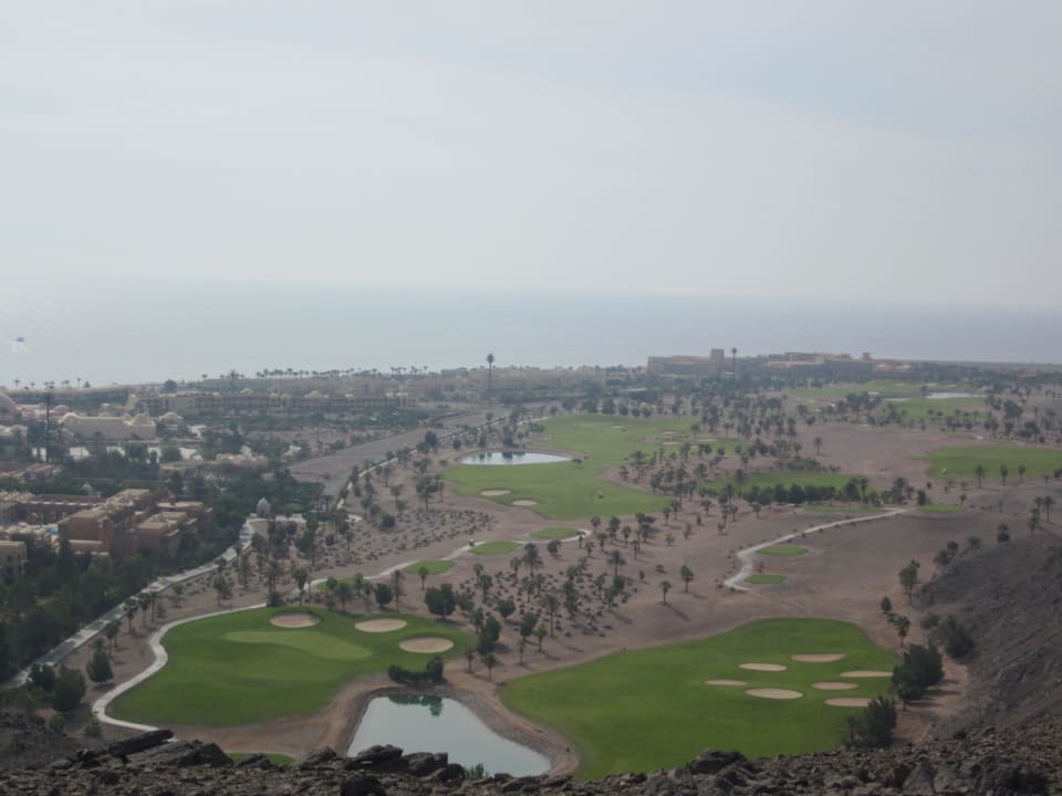 Golfplatz entlang der Hotels Strand Beach Resort Taba Heights