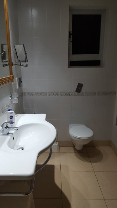 Großes Badezimmer Paradise Bay Resort Hotel