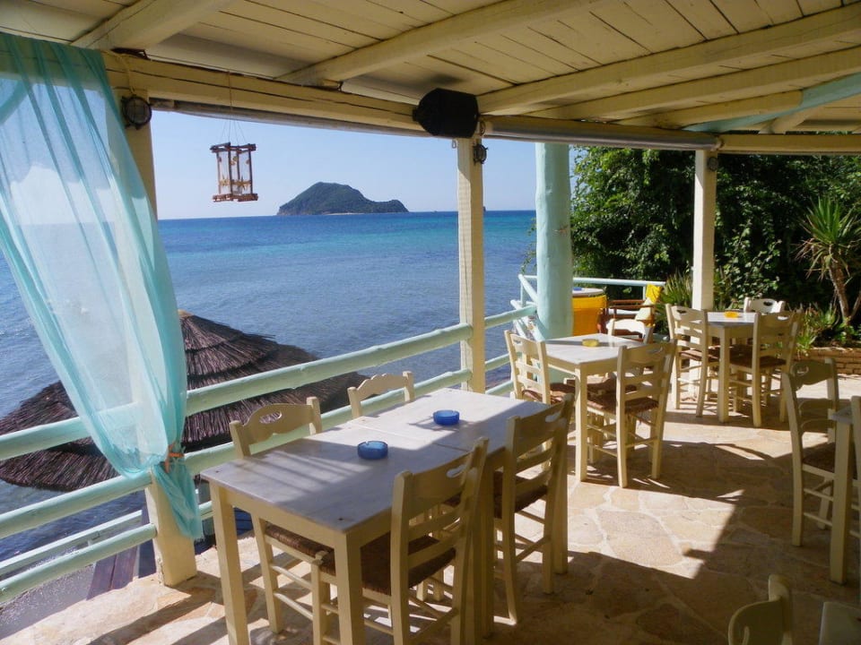 Strand Taverna & Bar Porto Koukla Beach