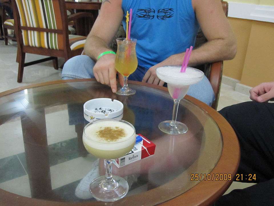 Leckere Cocktails Iberostar Origin Laguna Azul