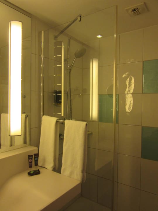 Bad Novotel Nürnberg am Messezentrum