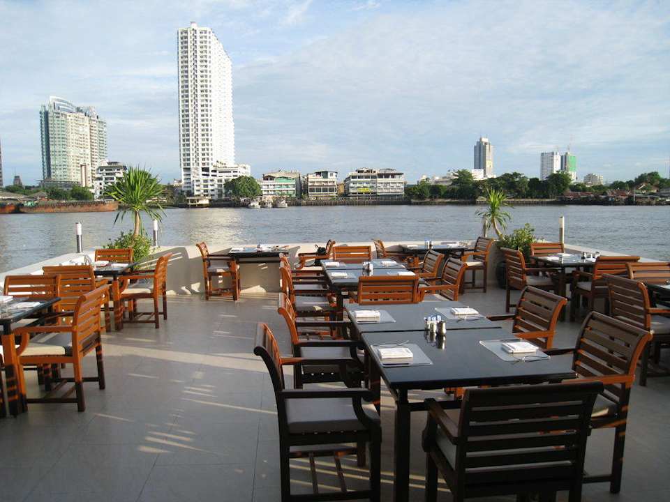 Frühstück Ramada Plaza by Wyndham Bangkok Menam Riverside